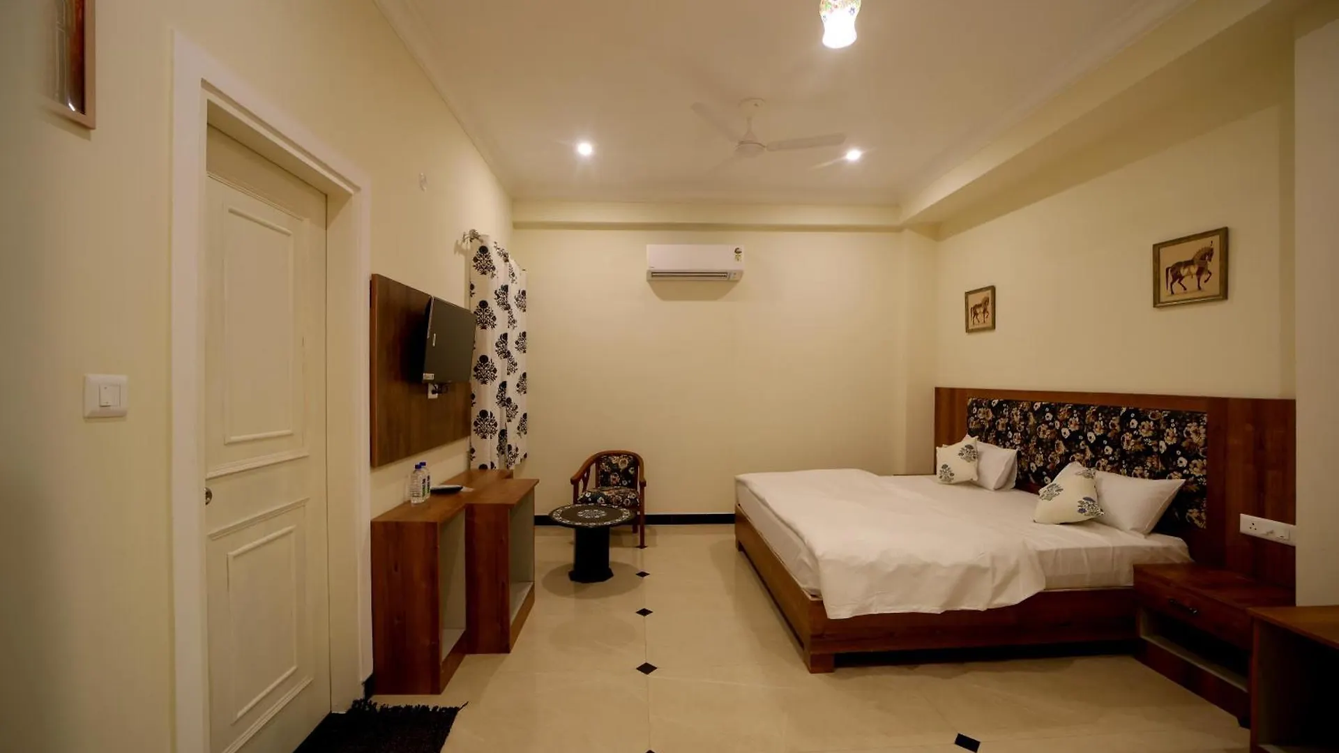 Arti'S Homestay Agra