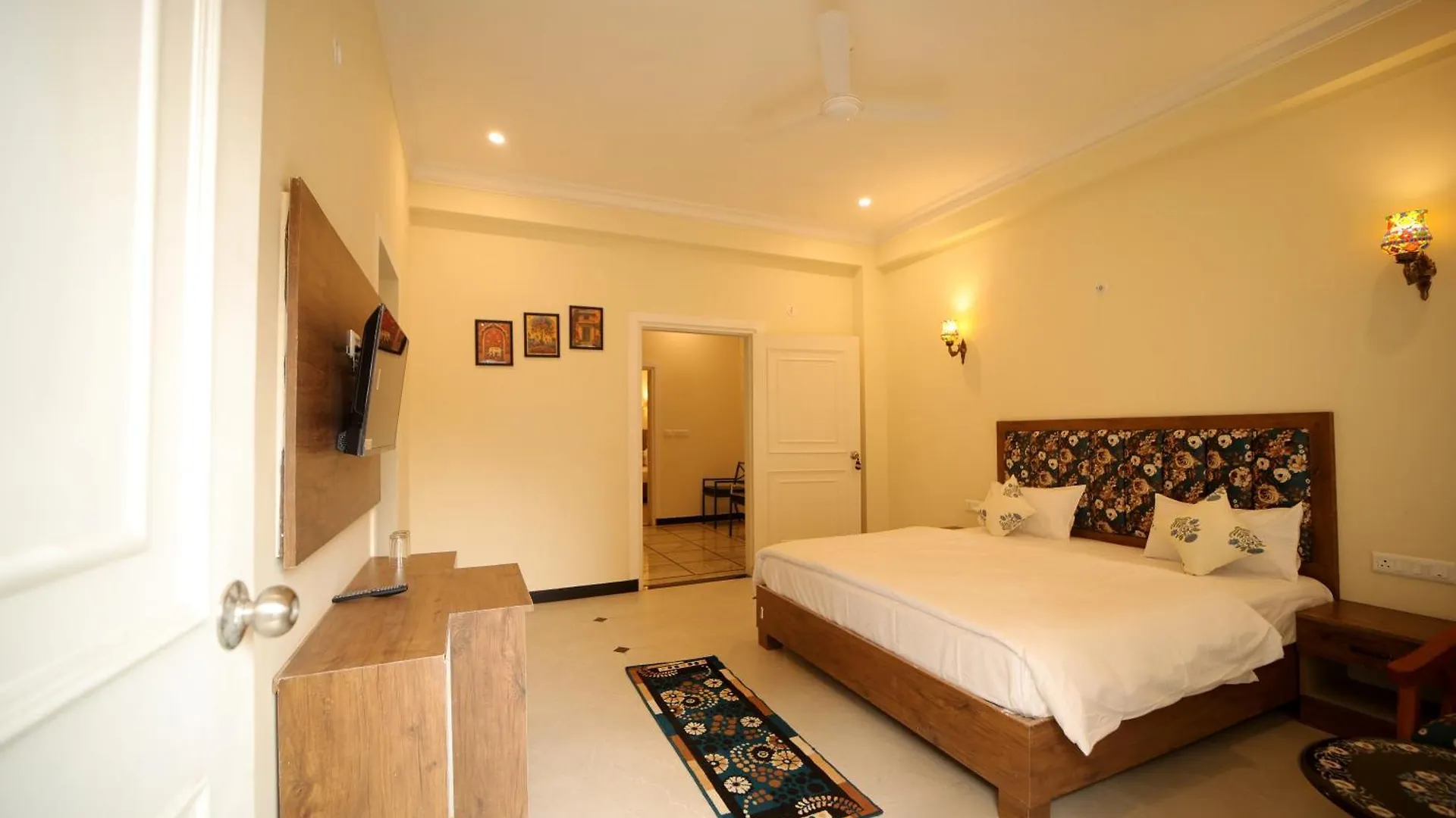Arti'S Homestay Agra   Agra (Uttar Pradesh)