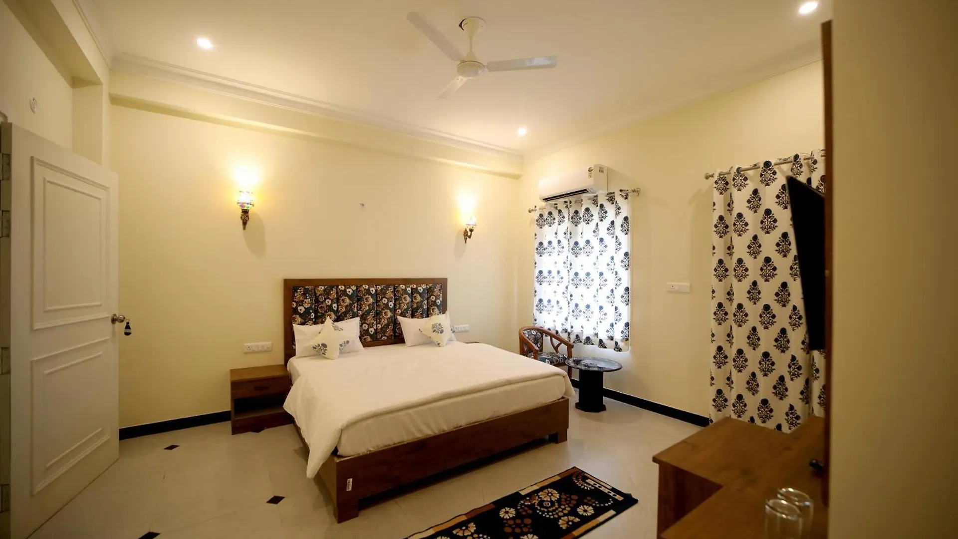 Arti'S Homestay Agra   Agra (Uttar Pradesh)